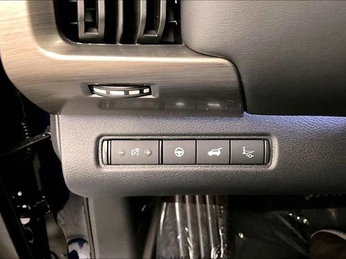 New 2025 Nissan Pathfinder Platinum w/ Lighting Package (N93) image 29