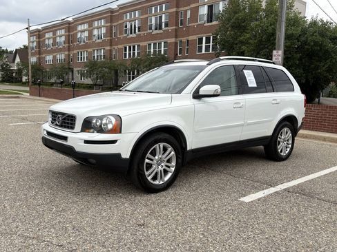 Used 2011 Volvo XC90 3.2 AWD/4WD image 16