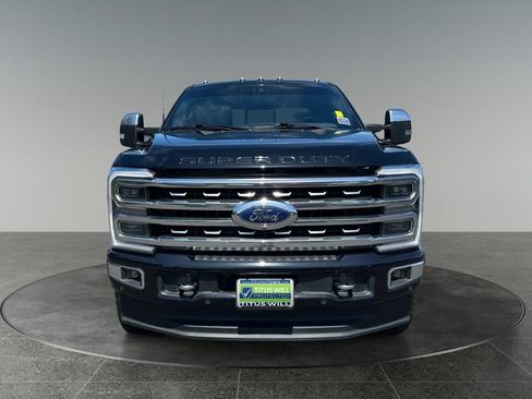 Used 2023 Ford F350 Platinum w/ FX4 Off-Road Package AWD/4WD image 2