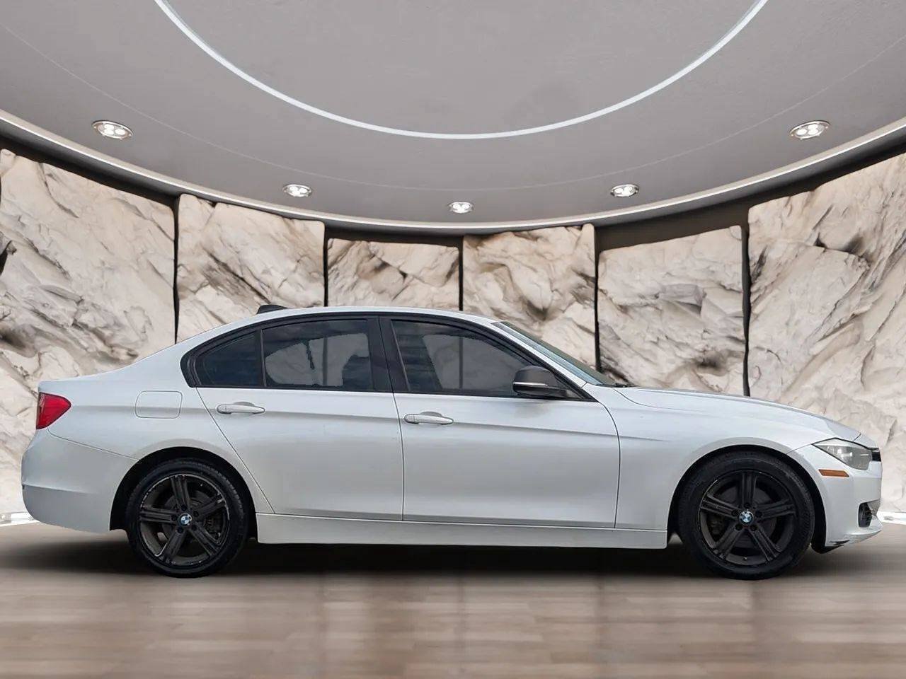 Used 2012 BMW 328i Sedan RWD image 15