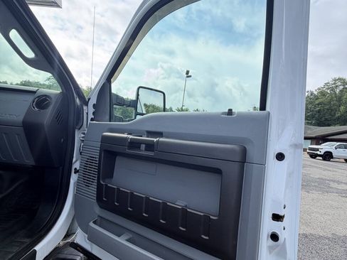Used 2016 Ford F250 XL w/ XL Appearance Package AWD/4WD image 61