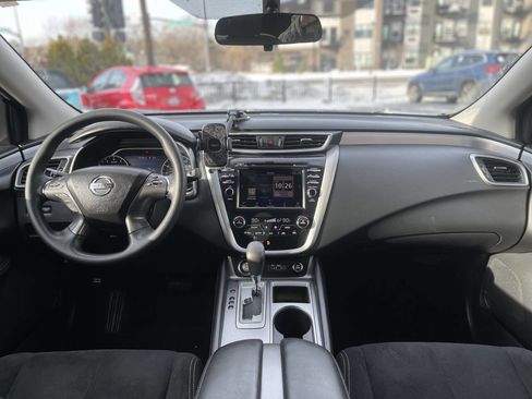 Used 2019 Nissan Murano S image 19