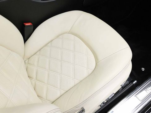 Used 2014 Bentley Mulsanne RWD image 38