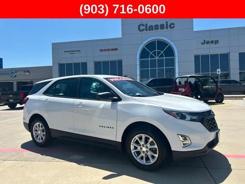 Used 2020 Chevrolet Equinox LS w/ LPO, Blackout Package FWD image 1