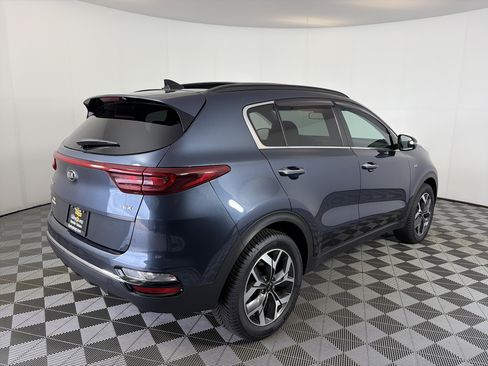 Used 2022 Kia Sportage EX AWD/4WD image 10