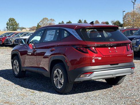 New 2026 Hyundai Tucson Blue SE image 14