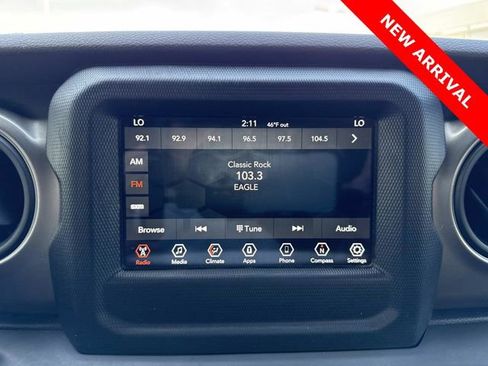 Used 2018 Jeep Wrangler Unlimited Sport S image 23