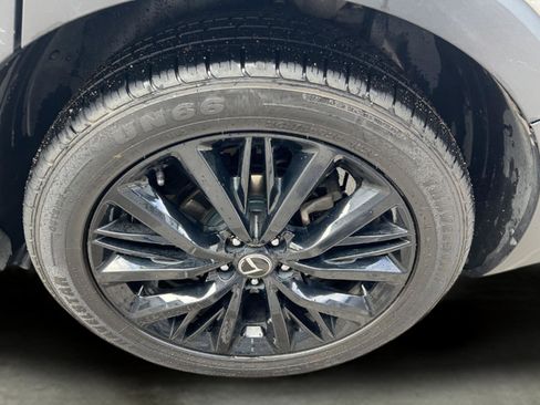 Used 2021 Kia Telluride SX w/ SX Prestige Package image 8