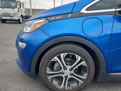 Used 2020 Chevrolet Bolt Premier w/ Infotainment Package image 10