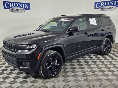 Used 2023 Jeep Grand Cherokee L Laredo AWD/4WD image 33