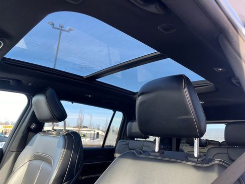 Used 2024 Jeep Grand Cherokee L Limited w/ Luxury Tech Group II image 29