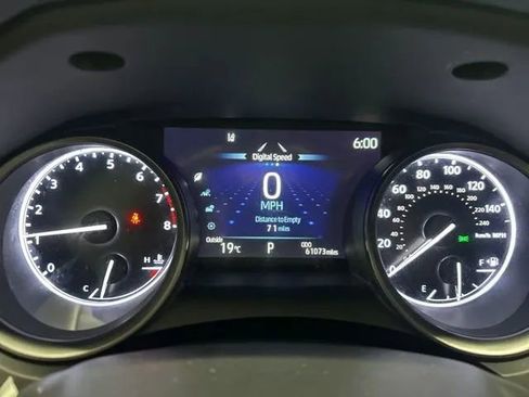 Used 2022 Toyota Camry SE image 16