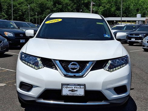 Used 2016 Nissan Rogue S AWD/4WD image 2