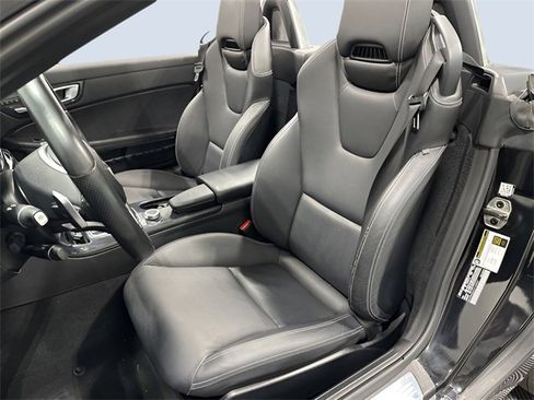 Used 2020 Mercedes-Benz SLC 300 image 28
