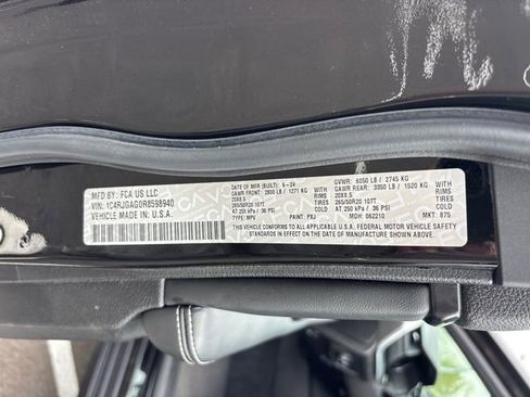 Used 2024 Jeep Grand Cherokee Altitude RWD image 36