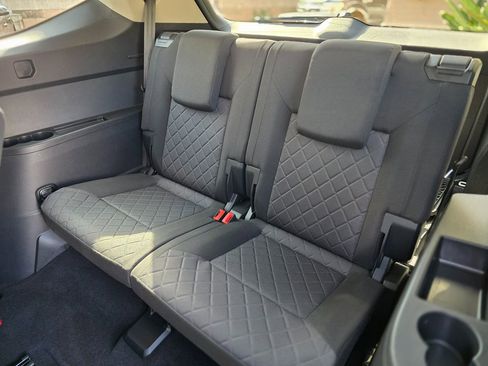 Used 2018 Volkswagen Atlas S image 24