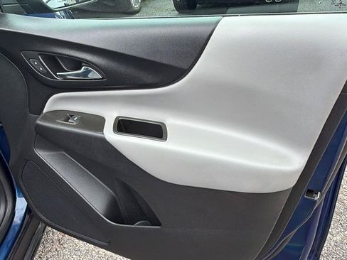 Used 2022 Chevrolet Equinox LT FWD image 16