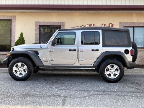 Used 2020 Jeep Wrangler Unlimited Sport S AWD/4WD image 33