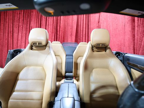 Used 2015 Mercedes-Benz E 400 Cabriolet image 31