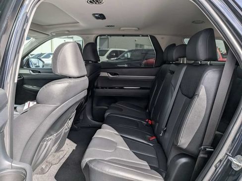 Used 2022 Hyundai Palisade SEL w/ 8P Bench Seat Package FWD image 14