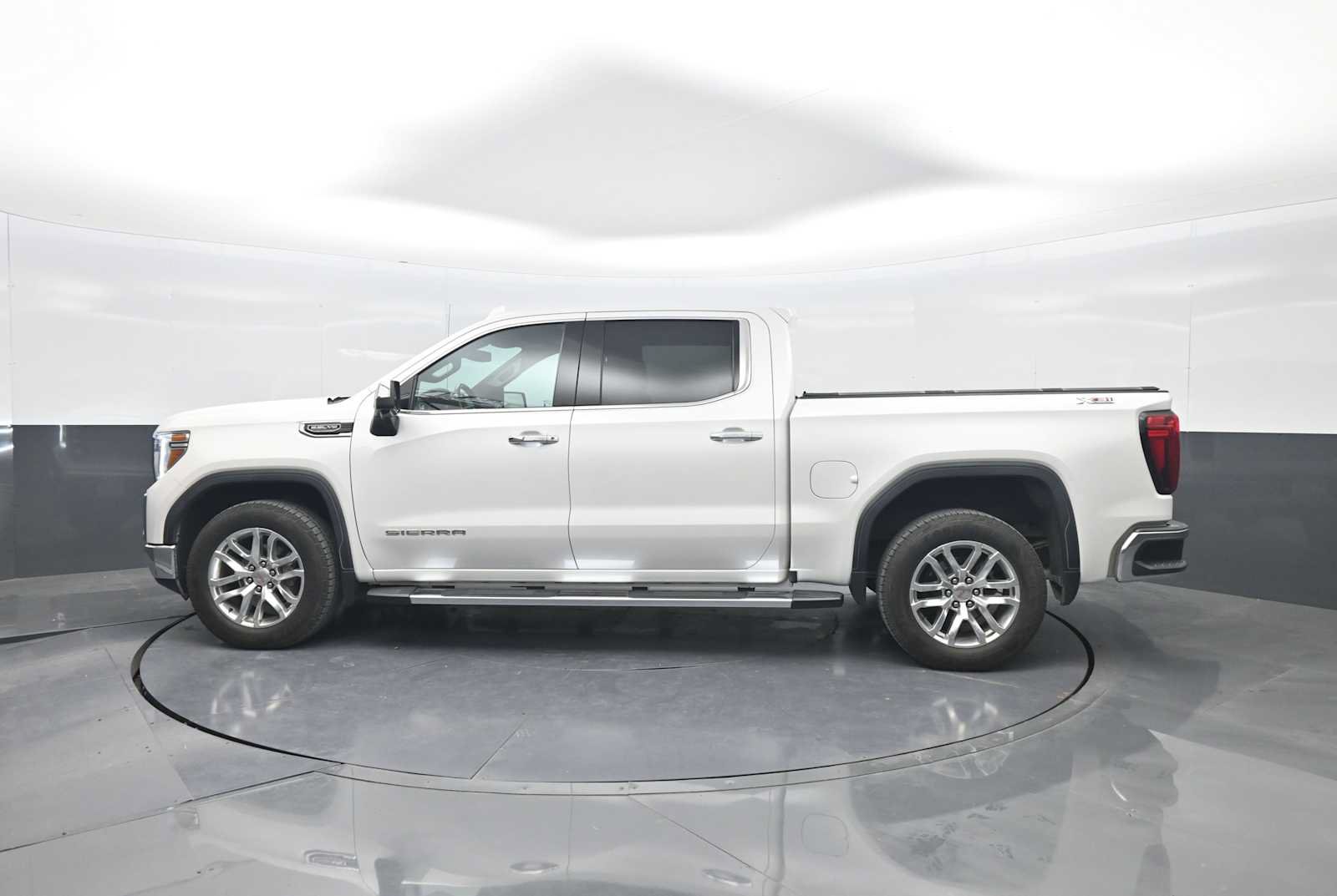 Used 2021 GMC Sierra 1500 SLT w/ SLT Premium Plus Package AWD/4WD image 5
