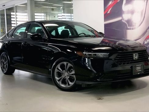 Used 2024 Honda Accord EX image 18