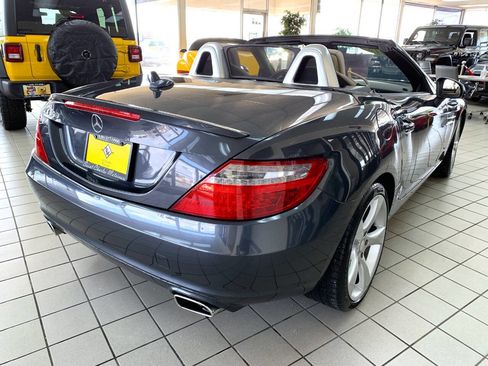 Used 2012 Mercedes-Benz SLK 350 SLK 350 2dr Convertible image 6