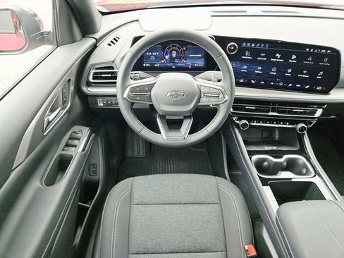 New 2026 Chevrolet Traverse LT w/ Midnight/Sport Edition AWD/4WD image 7