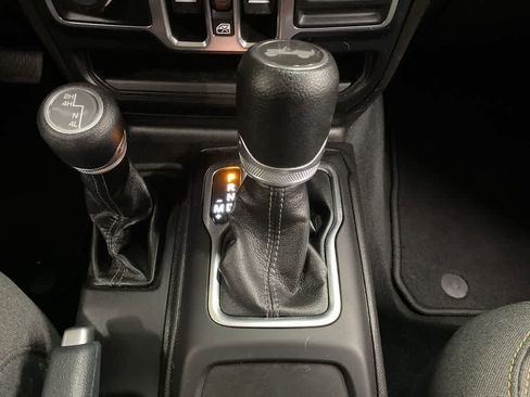 Used 2024 Jeep Wrangler Sport S image 25