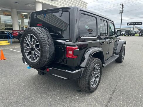 Used 2024 Jeep Wrangler High Altitude image 3