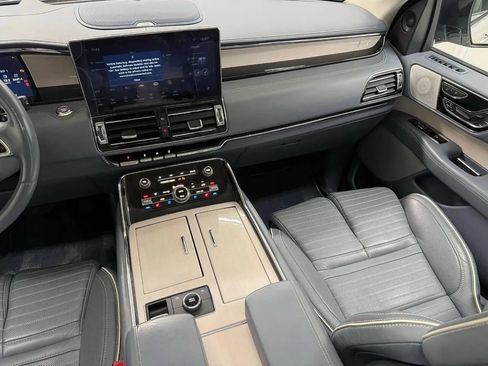 Used 2022 Lincoln Navigator Black Label AWD/4WD image 27