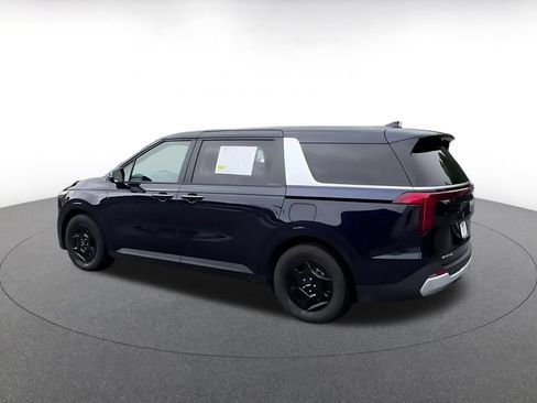 Used 2026 Kia Carnival FWD image 10