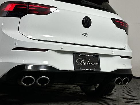 Used 2024 Volkswagen Golf R 2.0L TSI 4MOTION 7-Speed DSG T image 27