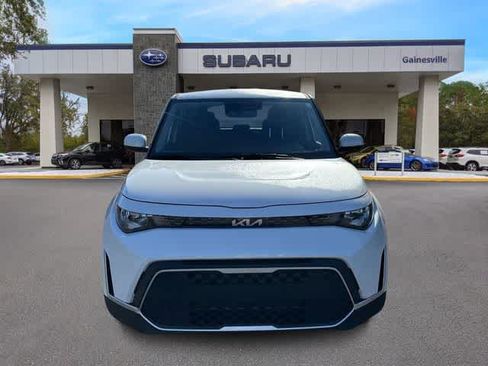 Used 2025 Kia Soul LX w/ LX Technology Package FWD image 9