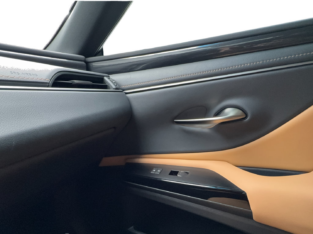 Used 2024 Lexus ES 350 w/ Accessory Package (Z1) FWD image 50
