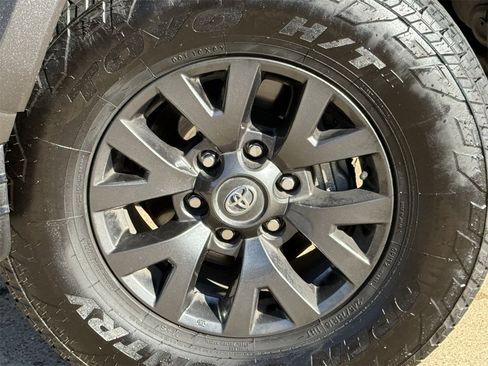 Used 2023 Toyota Tacoma SR5 image 8