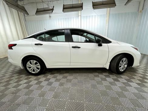 Used 2024 Nissan Versa S w/ Trunk Package image 15