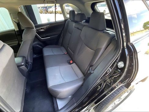 Used 2025 Toyota RAV4 XLE FWD image 26