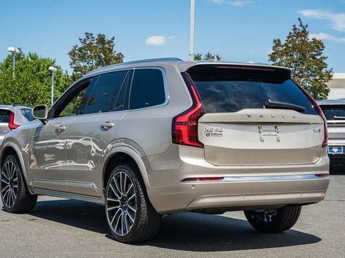 New 2026 Volvo XC90 B6 Plus w/ Protection Package Premier AWD/4WD image 5