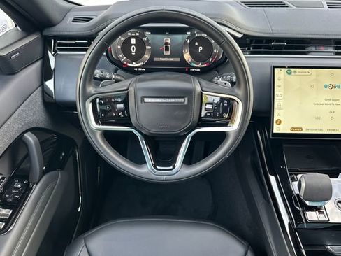 Certified 2025 Land Rover Range Rover Sport SE image 13