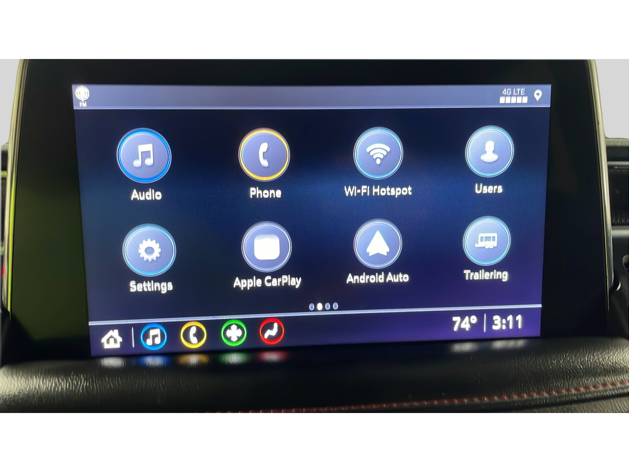 Used 2021 Chevrolet Suburban RST w/ Luxury Package AWD/4WD image 13