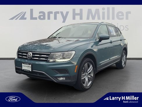Used 2020 Volkswagen Tiguan SEL image 1