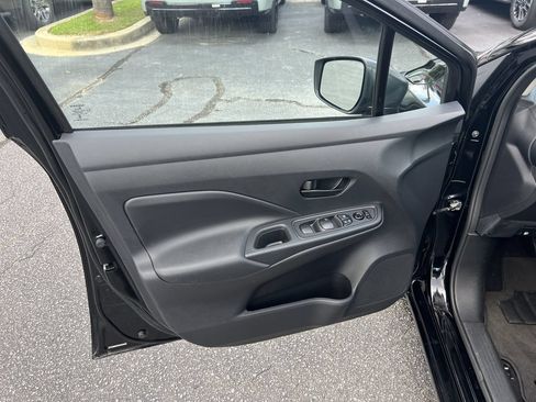 Used 2025 Nissan Versa S FWD image 14