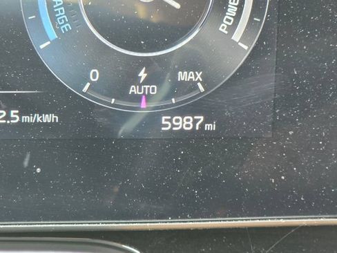 Certified 2024 Kia Niro Wind w/ Wind Preserve Package FWD image 27
