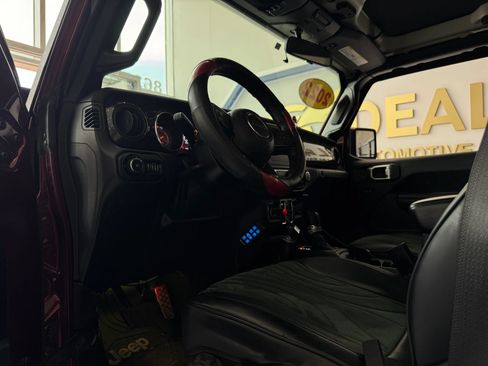 Used 2022 Jeep Wrangler Unlimited Sport AWD/4WD image 13