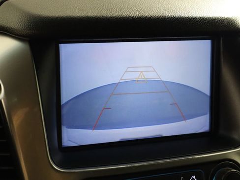 Used 2018 Chevrolet Tahoe 2WD image 30