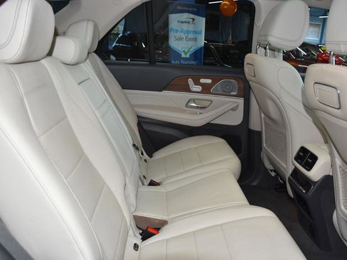 Used 2020 Mercedes-Benz GLE 350 4MATIC w/ 3rd Row Seat Package image 29
