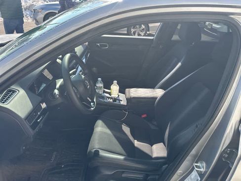 Used 2023 Honda Civic Sport image 27