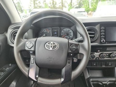 Used 2021 Toyota Tacoma SR AWD/4WD image 9