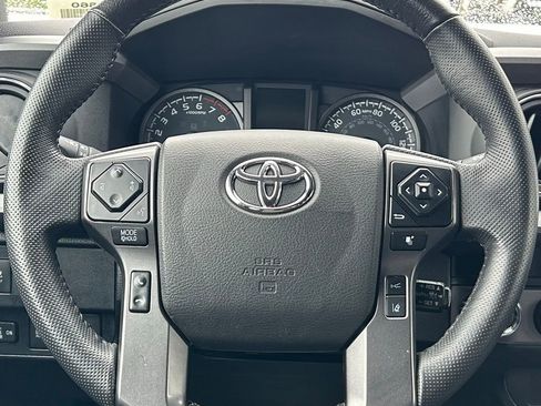 Certified 2023 Toyota Tacoma TRD Off-Road image 19